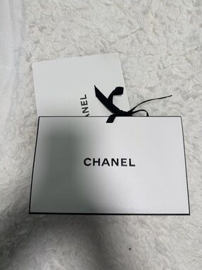 CHANEL White and Black Branded Gift Box with Ribbon
